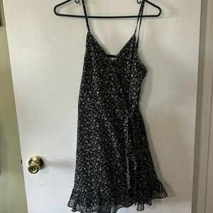 Hollister size extra small wrapped floral tank dress.